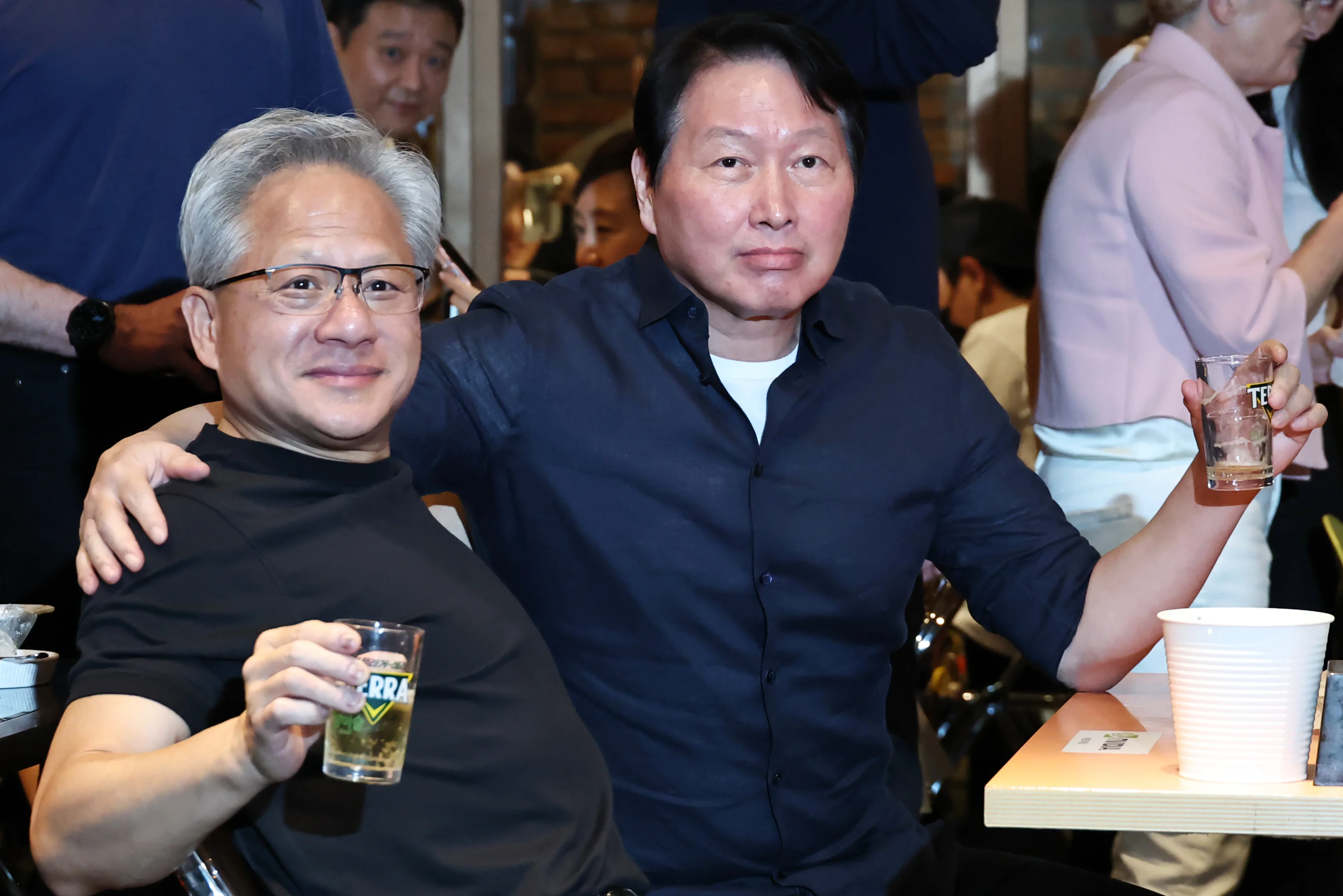 젠슨 황 “전영현 만남 기대”…엔비디아, SK·삼성과 AI 반도체 협력 논의