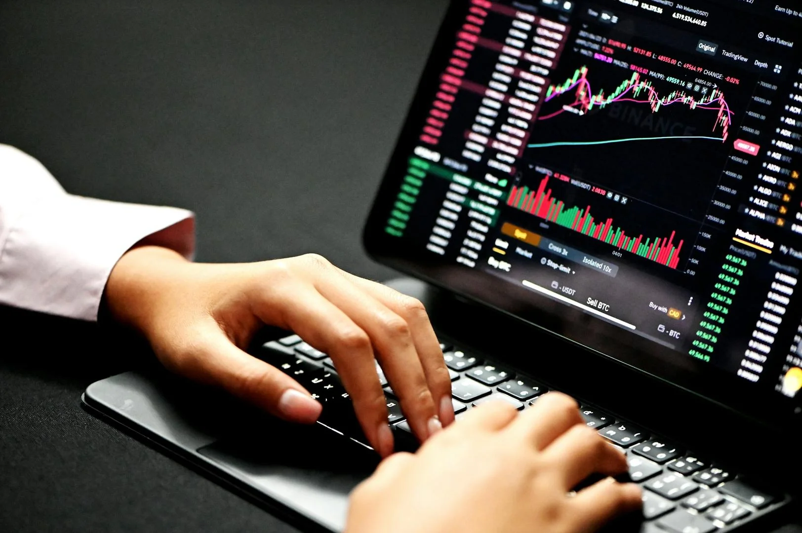 토큰화된 주식 거래, 7월에 288% 급증했지만 대부분은 하나의 QQQ 토큰에 의해 주도